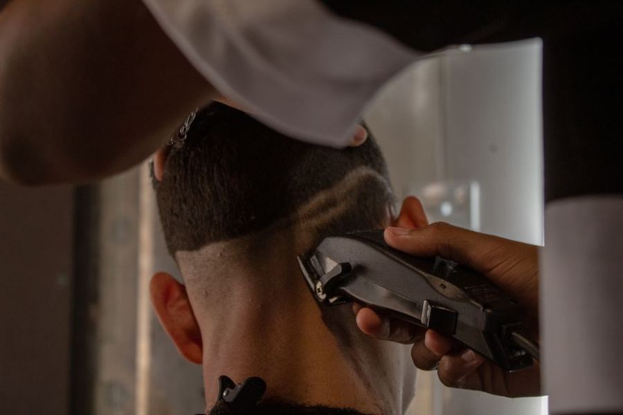 Neckline touch-up